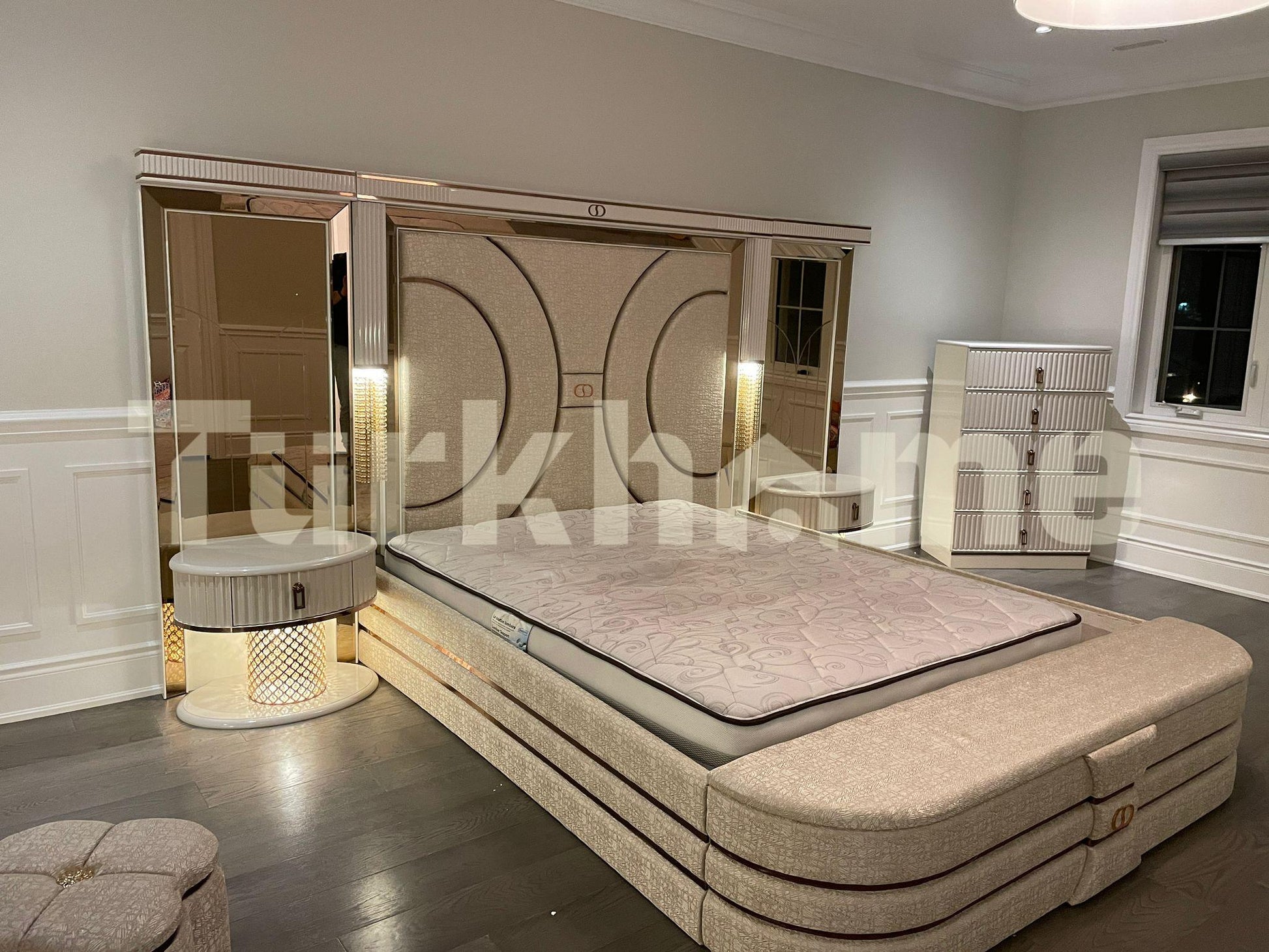 DELUXE Bedroom Set