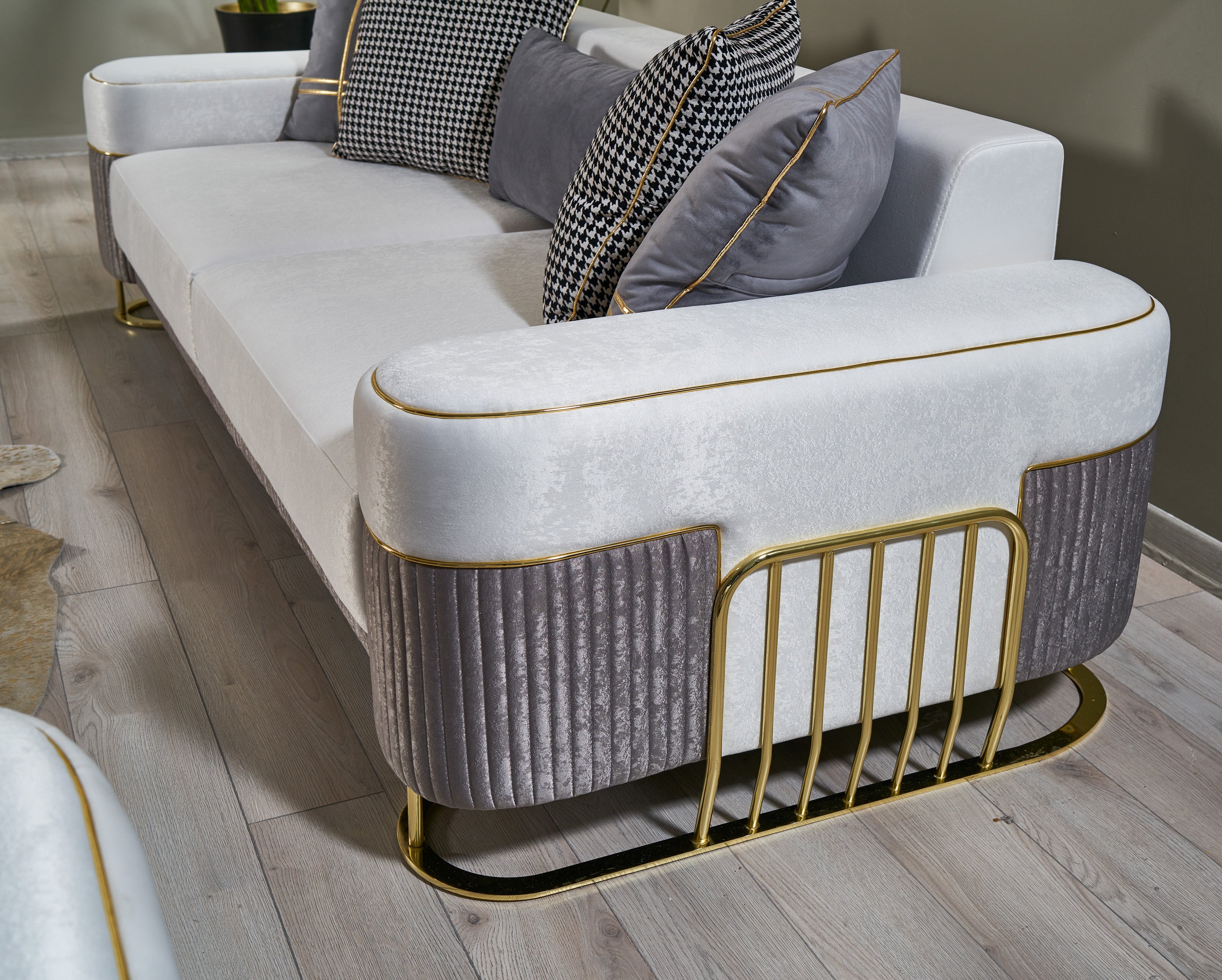 Vien 3+2+1 Sofa Set